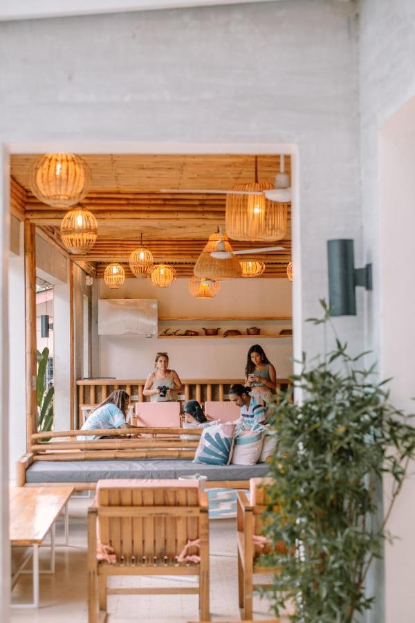 Happiness Hostel Siargao ゼネラル・ルナ エクステリア 写真
